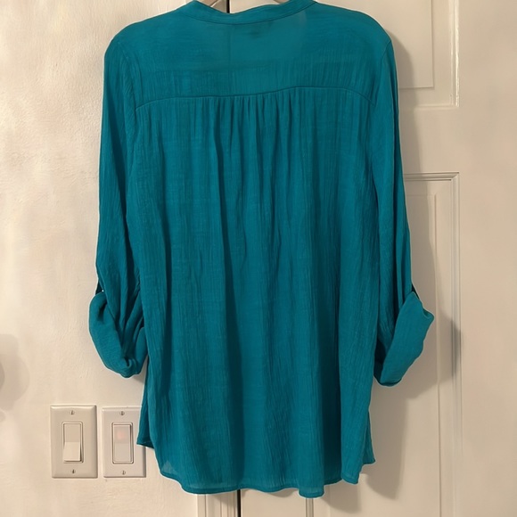 Zac & Rachel Top - Picture 3 of 6